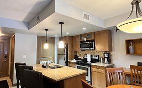 Perfect Family 2-Bed Condo With Hot Tub